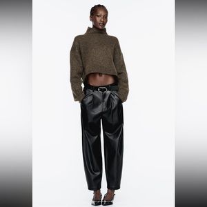 Zara cropped sweater NWT